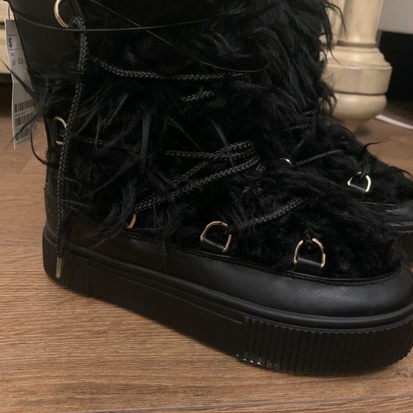 H&M Faux Fur Boots - Picture 8 of 8